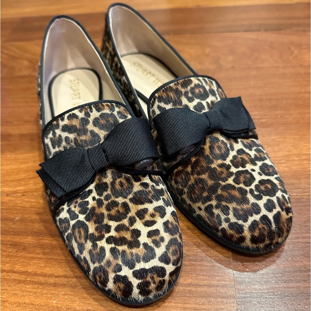 New in Box Stuart Weitzman Loafers “Keegan” style, Leopard Print with Black Bow
